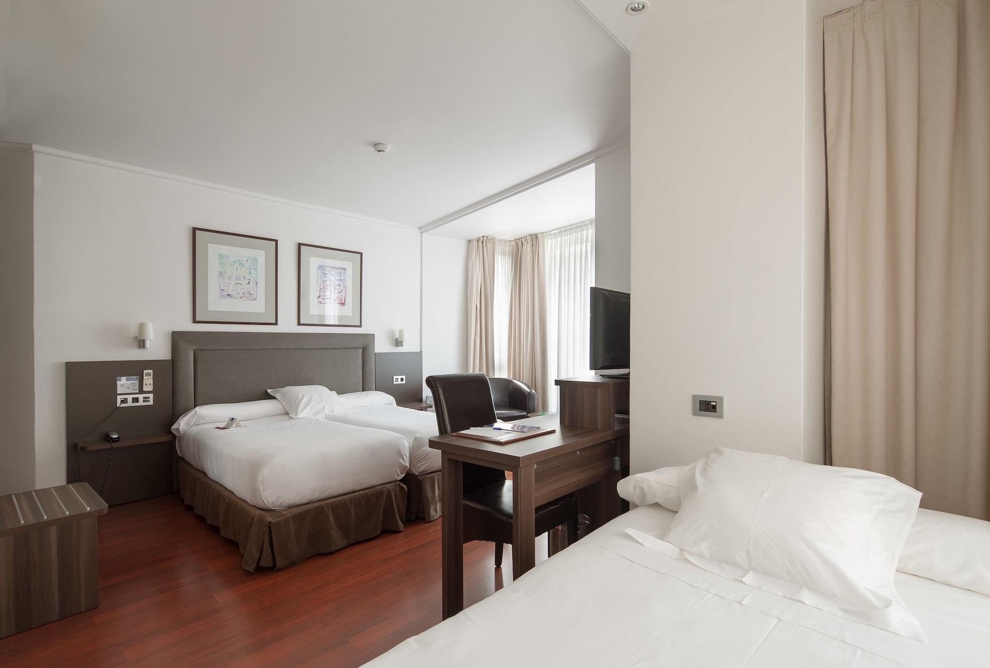 Hotel Yoldi Pamplona Luaran gambar