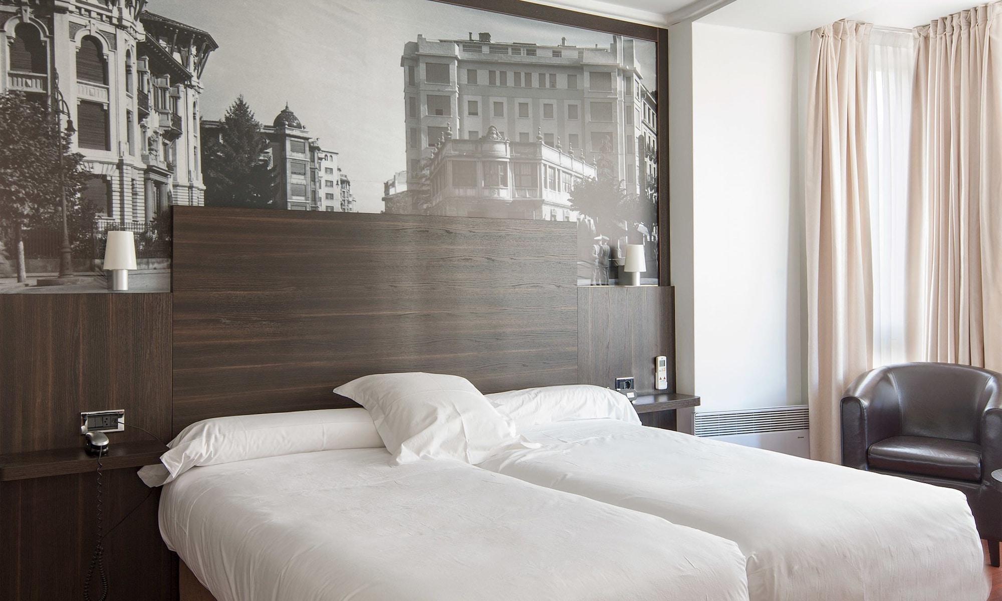 Hotel Yoldi Pamplona Luaran gambar