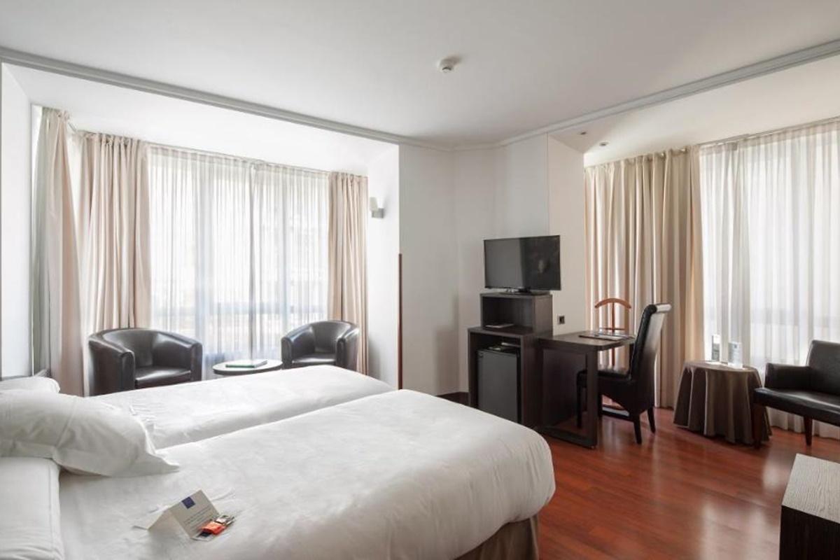 Hotel Yoldi Pamplona Luaran gambar