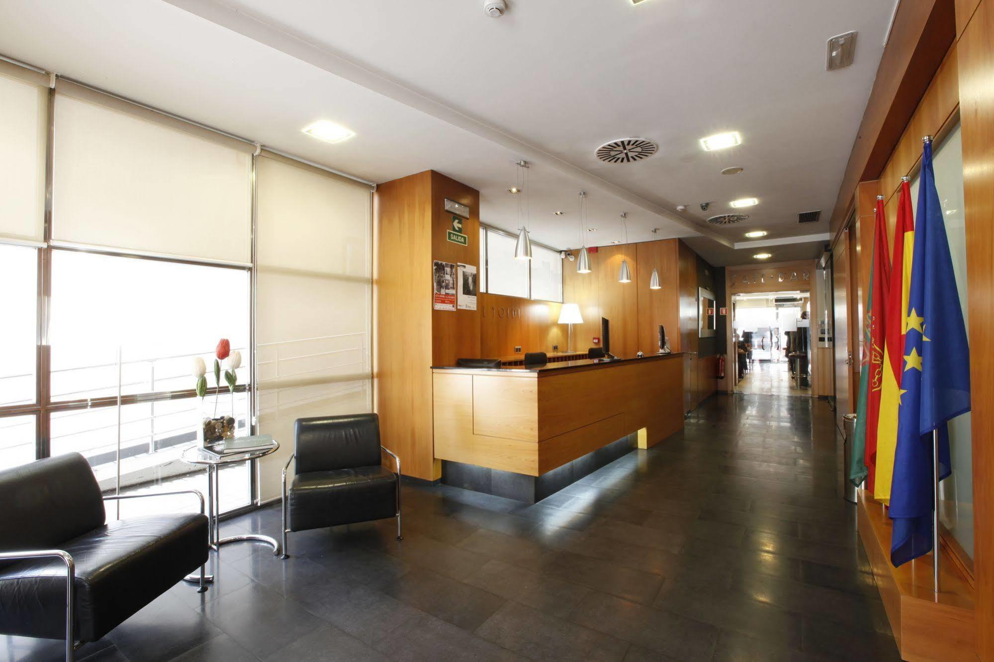 Hotel Yoldi Pamplona Luaran gambar