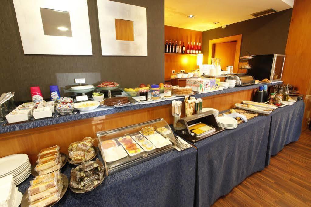 Hotel Yoldi Pamplona Luaran gambar