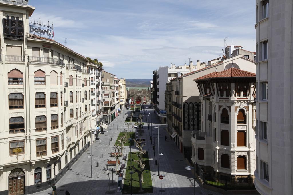 Hotel Yoldi Pamplona Luaran gambar
